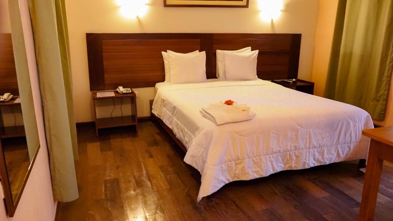 Manish Hotel Ecologico Pucallpa Bagian luar foto