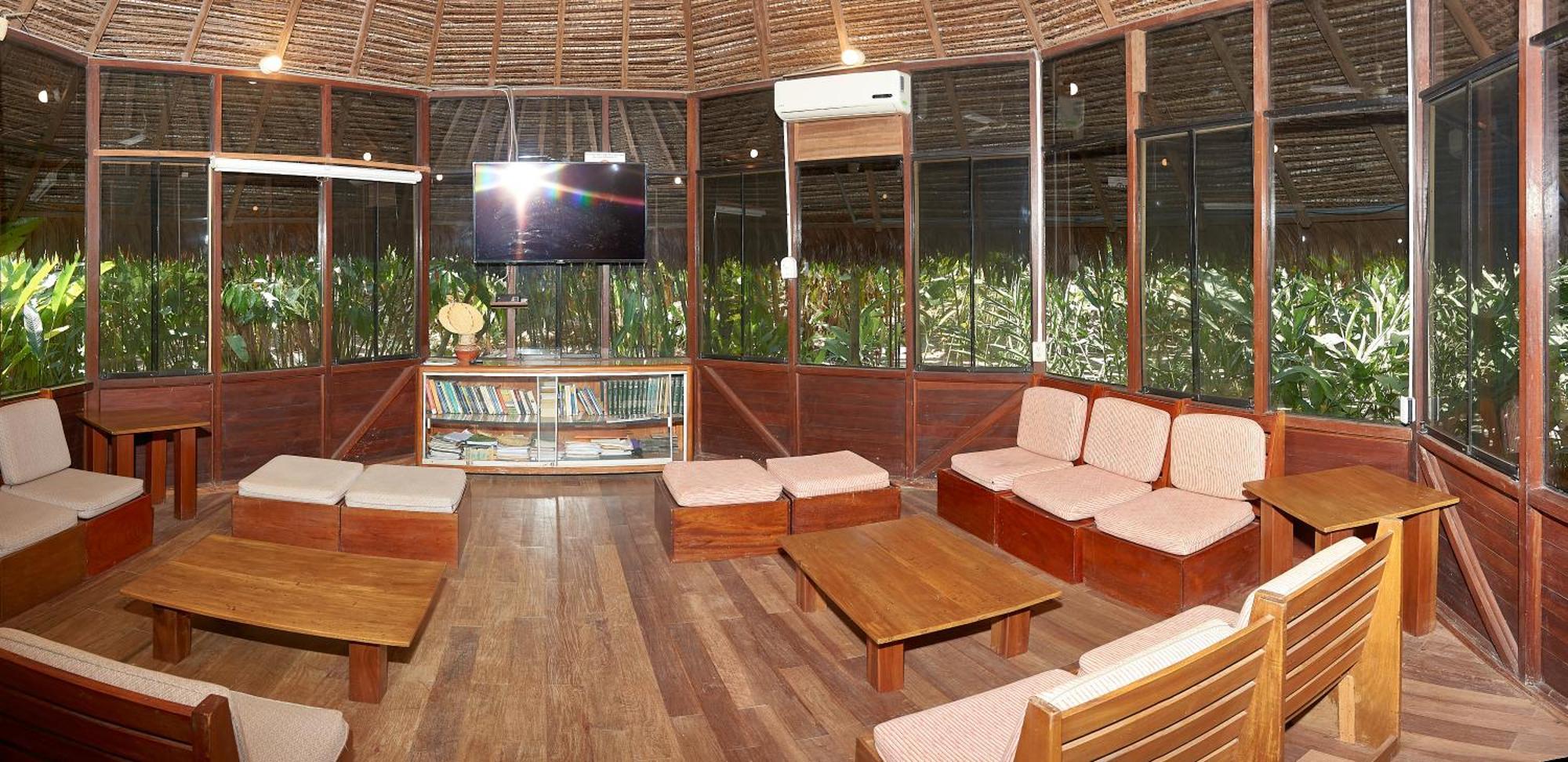 Manish Hotel Ecologico Pucallpa Bagian luar foto