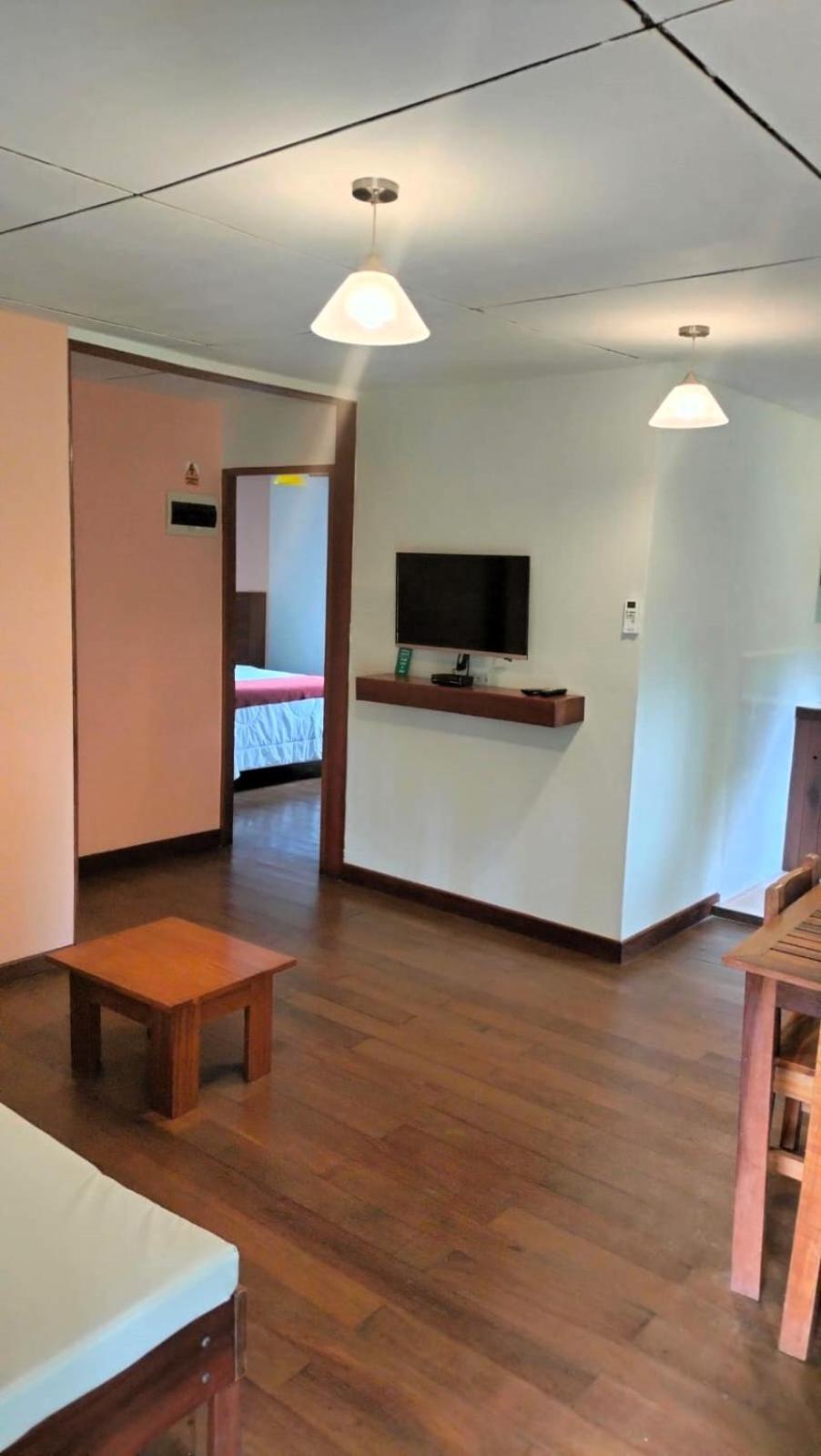 Manish Hotel Ecologico Pucallpa Bagian luar foto