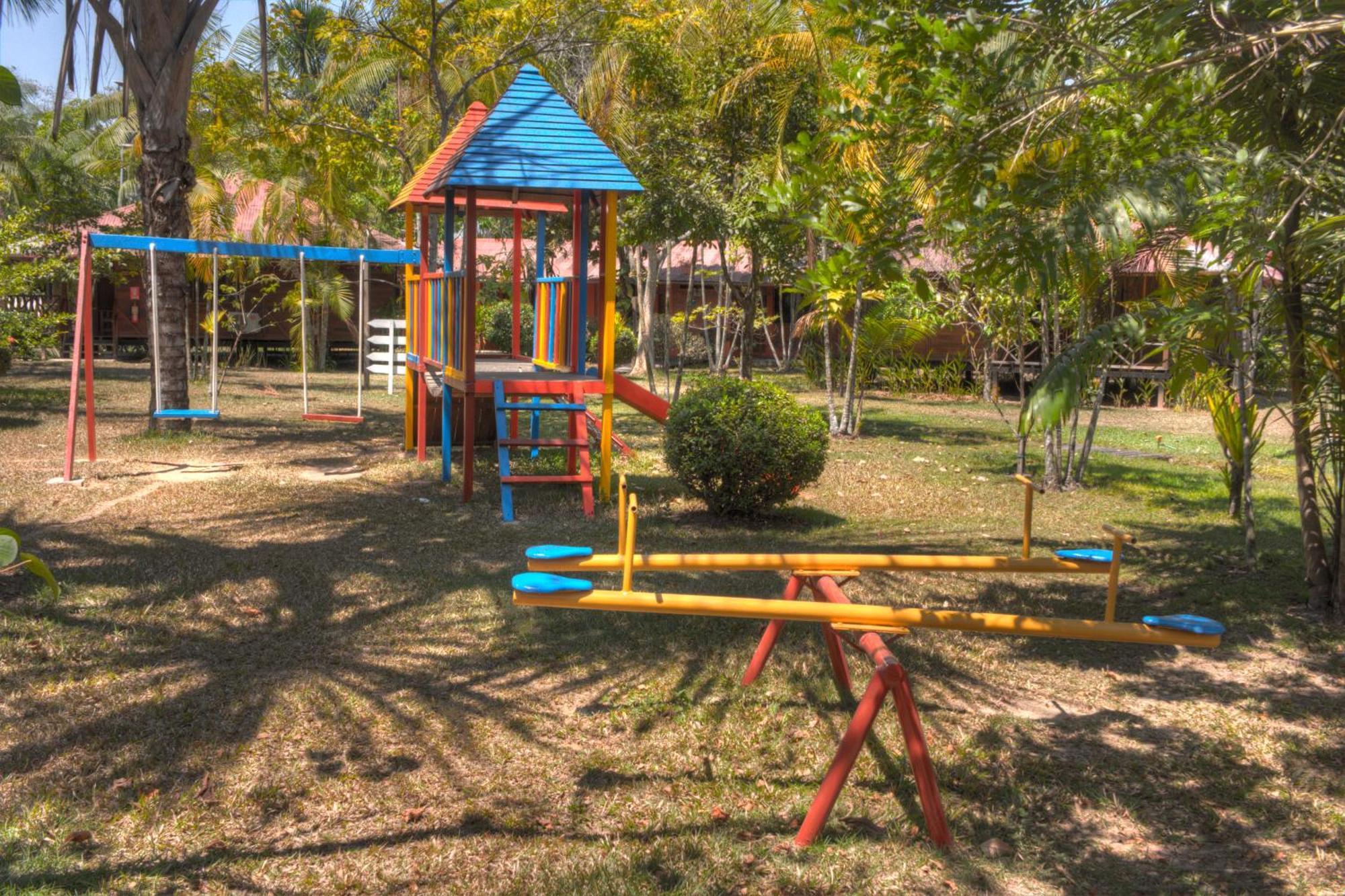 Manish Hotel Ecologico Pucallpa Bagian luar foto
