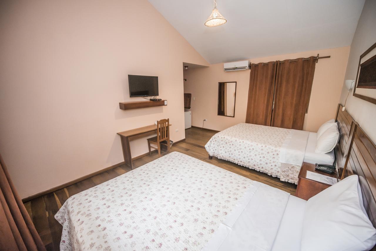 Manish Hotel Ecologico Pucallpa Bagian luar foto