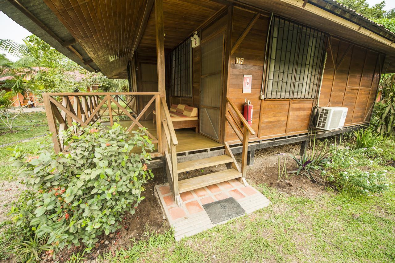 Manish Hotel Ecologico Pucallpa Bagian luar foto